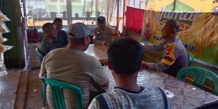 Jumat Curhat Polsek Ukui, Warga dan Polisi Duduk Bersama Cari Solusi