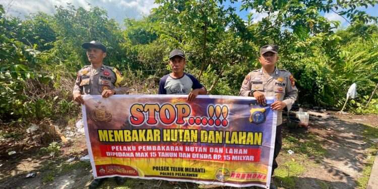 Polsek Teluk Meranti Sebar Maklumat Kapolda dan Edukasi Warga Cegah Karhutla