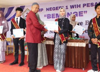 SMP Negeri 1 Wih Pesam Gelar Acara Pelepasan Siswa Kelas IX Angkatan Ke-43