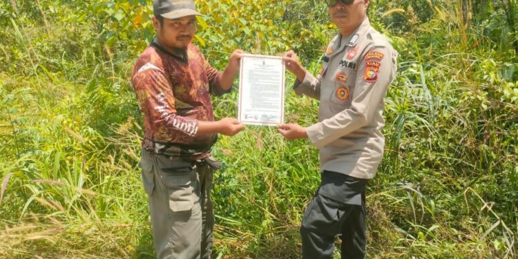 Cegah Karhutla, Bhabinkamtibmas Desa Sotol Sosialisasikan Larangan Bakar Lahan
