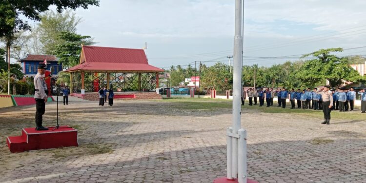 Upacara Hari Kesadaran Nasional Digelar di Pangkalan Kuras, Polsek Turut Kawal