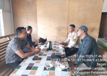 Sambang Warga, Bhabinkamtibmas Langgam Ajak Warga Jaga Kamtibmas dan Bijak Bermedsos