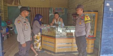 Polsek Kuala Kampar Gelar Patroli KRYD, Sasar Pertokoan hingga Kantor Pos