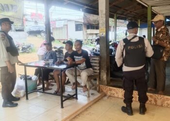 Polsek Ukui Gencarkan Patroli Edukatif, Warga Dihimbau Aktif Jaga Ketertiban