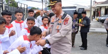 Kapolres Lepas Kontingen Silat Merpati Putih Kejurda Kapolda Cup Peringatan Hari Bhayangkara 79