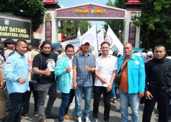 DPW PROGIB Hadir Dalam Aksi Demo Gabungan Relawan Bobby Nasution Di Polda Sumut