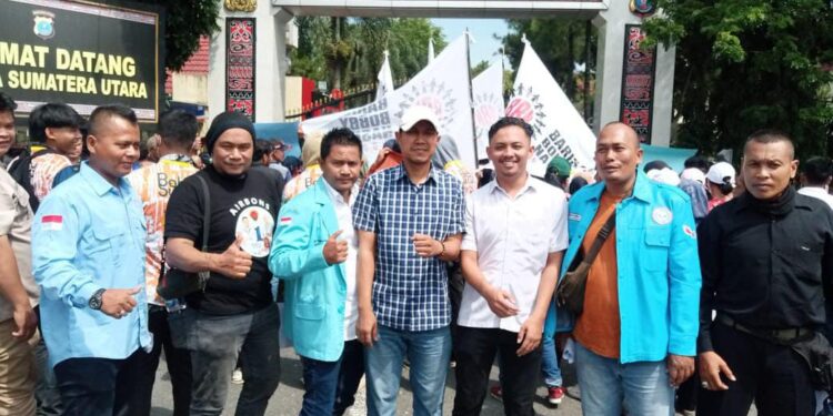 DPW PROGIB Hadir Dalam Aksi Demo Gabungan Relawan Bobby Nasution Di Polda Sumut