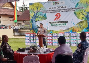 Polda Riau Gelar Baksos Serta Penanaman Pohon Peringati Hari Lingkungan Sedunia Dan Bhayangkara Ke-79 Di Polsek Kampar Kiri