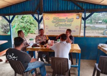 Melalui Jumat Curhat, Polsek Pangkalan Lesung Berikan Himbauan Kamtibmas kepada Masyarakat