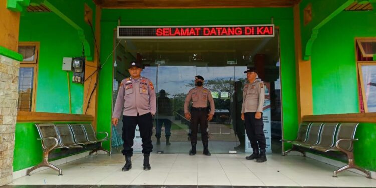 Polsek Teluk Meranti Gelar Patroli Rutin, Warga Diimbau Waspadai Kejahatan C3