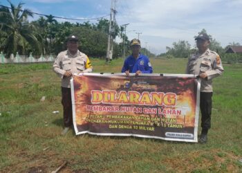 Polsek Kuala Kampar Gelar Patroli Antisipasi Karhutla, Warga Komitmen Jaga Lahan