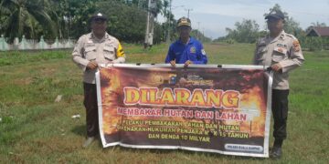 Polsek Kuala Kampar Gelar Patroli Antisipasi Karhutla, Warga Komitmen Jaga Lahan