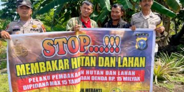 Polsek Teluk Meranti Sebar Maklumat Kapolda Riau untuk Cegah Karhutla