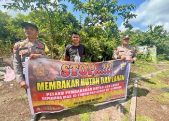 Cegah Karhutla, Polsek Teluk Meranti Sebar Maklumat Kapolda Riau ke Warga