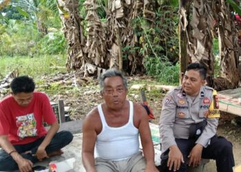 Bhabinkamtibmas di Pelalawan Gencar Sosialisasi Tolak Narkoba & Judi, Warga Diajak Jaga Kampung!
