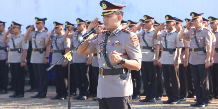 Polres Banyuasin Ziarah Makam Pahlawan, Sampaikan Penghormatan di Rangkaian Hari Bhayangkara Ke-79