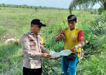 Polsek Pangkalan Kerinci Patroli Daerah Rawan Karhutla, Sosialisasi Maklumat Kapolda Riau