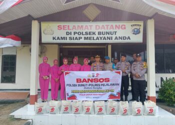 Polsek Bunut dan Bhayangkari Gelar Bakti Sosial Sambut HUT Bhayangkara ke-79