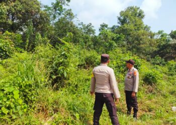 Polsek Pangkalan Kuras Patroli Karhutla di Sorek Satu, Warga Diimbau Waspada