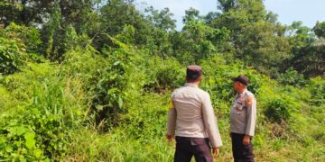 Polsek Pangkalan Kuras Patroli Karhutla di Sorek Satu, Warga Diimbau Waspada