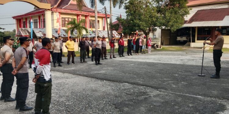 Kapolsek Pangkalan Kuras Pimpin Apel Baksos, Libatkan Unsur Forkopimcam dan Warga