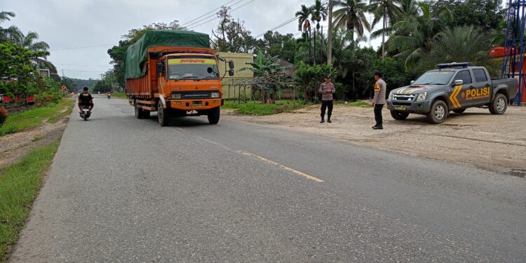Polsek Pangkalan Lesung Tingkatkan Patroli di Jalan Lintas Timur, Tekan Angka Kecelakaan