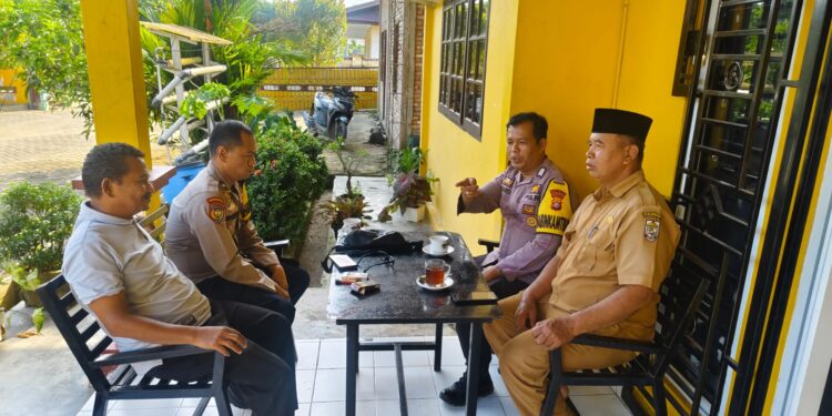 Bhabinkamtibmas Desa Mulya Subur Gelar Silaturahmi Warga, Tegaskan Pentingnya Jaga Kamtibmas