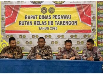 Pimpin Dengan Penuh Semangat, Karutan Rusli Gelar Rapat Perdana Bersama Seluruh Jajaran