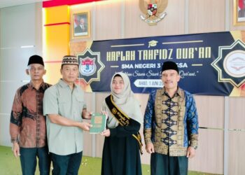 SMA Negeri 3 Langsa Gelar Wisuda Tahfidz Angkatan III di Kodim 0104 Aceh Timur