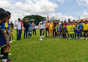 Wakil Wali Kota Langsa Buka Turnamen Sepak Bola U-12 dan U-13 Dalam Rangka HUT ke-16 SSB Elang Biru