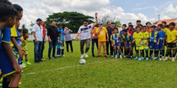 Wakil Wali Kota Langsa Buka Turnamen Sepak Bola U-12 dan U-13 Dalam Rangka HUT ke-16 SSB Elang Biru