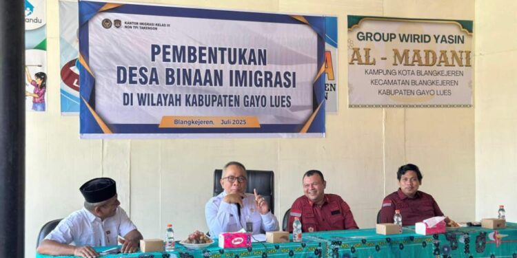 Kampung Kota Blangkejeren Jadi Desa Bina, Kakanwil Imigrasi Kukuhkan Dan Penyematan Pimpasa 