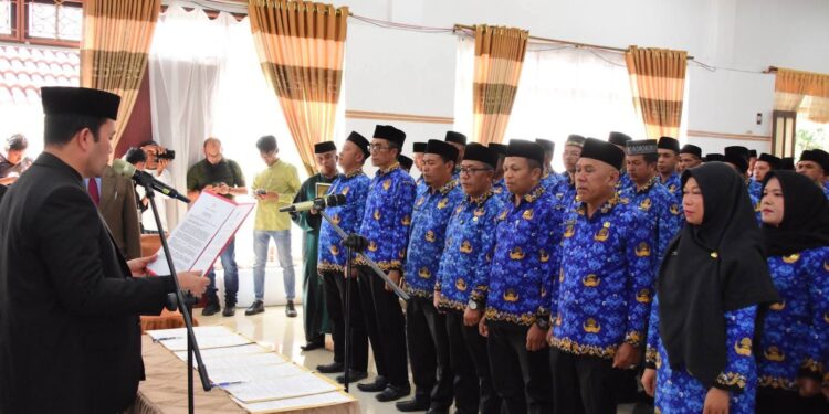 Bupati Aceh Tengah Lantik 228 Kepala Sekolah, Kapus Dan Pejabat Fungsional