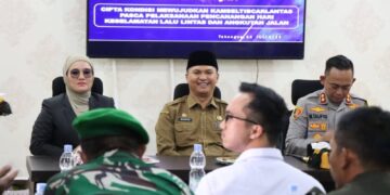 Pj Sekda Mursyid Hadiri Apel Gelar Pasukan Operasi Patuh Seulawah 2025 Polres Aceh Tengah