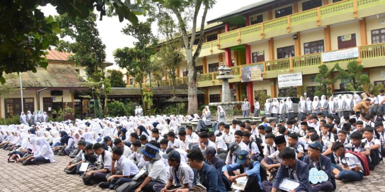 Hari Ke-2 MPLS Di SMKN 1 Takengon “Seru Dan Penuh Semangat”