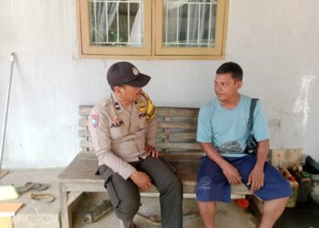 Bhabinkamtibmas di Bunut Pelalawan Ajak Warga Jaga Kamtibmas dan Waspadai Hoaks