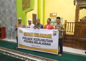 Polsek Kerumutan Gelar Gerakan Subuh Berjamaah untuk Cooling System