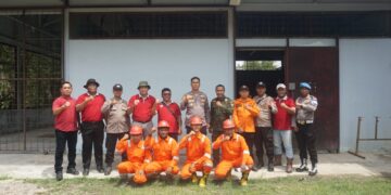 Kapolsek Pangkalan Kuras Tinjau Peralatan Penanggulangan Karhutla dan Program Ketahanan Pangan di PT. SBP