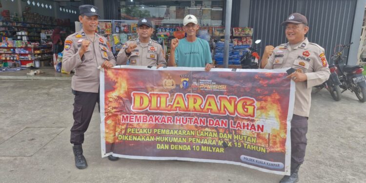 Polsek Kuala Kampar Sosialisasikan Maklumat Kapolda Riau untuk Cegah Karhutla
