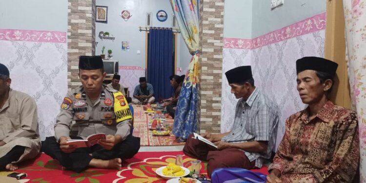 Lewat Wirid Yasinan, Polisi Sampaikan Pesan Kamtibmas di Desa Pematang Tinggi