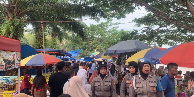 Hari Kedua Pengamanan  Pacu Jalur Rayon III Di Kecamatan Pangean Kapolres Tekankan Tetap Jaga keamanan Dan ketertiban
