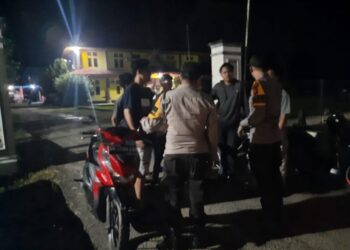 Patroli Malam Senin Polsek Ukui, Wujud Konsistensi Jaga Kamtibmas Tetap Aman