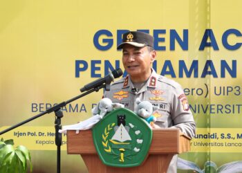 Kapolda Riau Hadiri ‘Green Action’ Penanaman 300 Pohon di Kampus Unilak