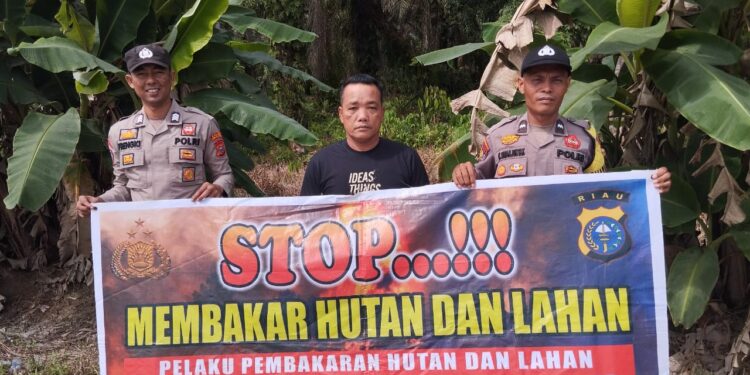 Cegah Karhutla, Polsek Teluk Meranti Sebar Maklumat Kapolda Riau