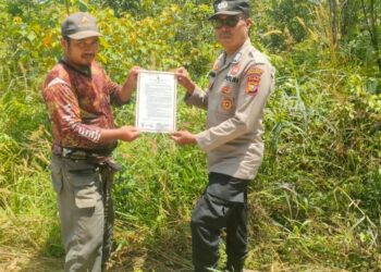 Polsek Langgam Edukasi Warga Desa Sotol soal Larangan Membakar Lahan
