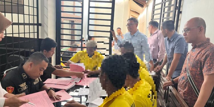 Penyidik Polres Aceh Tengah Serahkan 5 Tersangka Kasus Kulit Harimau Ke Kejaksaan