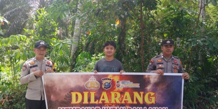 Polsek Pangkalan Kuras Gelar Sosialisasi Antisipasi Karhutla di Sorek Satu