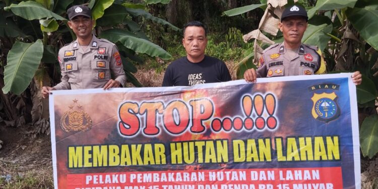 Kepada Warga, Polisi di Teluk Meranti Sosialisasikan Larangan Bakar Lahan