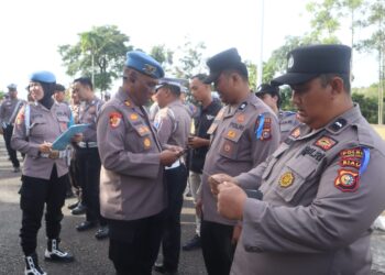 Propam Polres Kuansing Melaksanakan Giat Gaktibplin Personel Operasi Patuh Lancang Kuning 2025