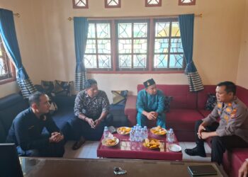 Kapolsek Pangkalan Lesung Minta Dukungan Desa Rawang Sari untuk Program Ketahanan Pangan